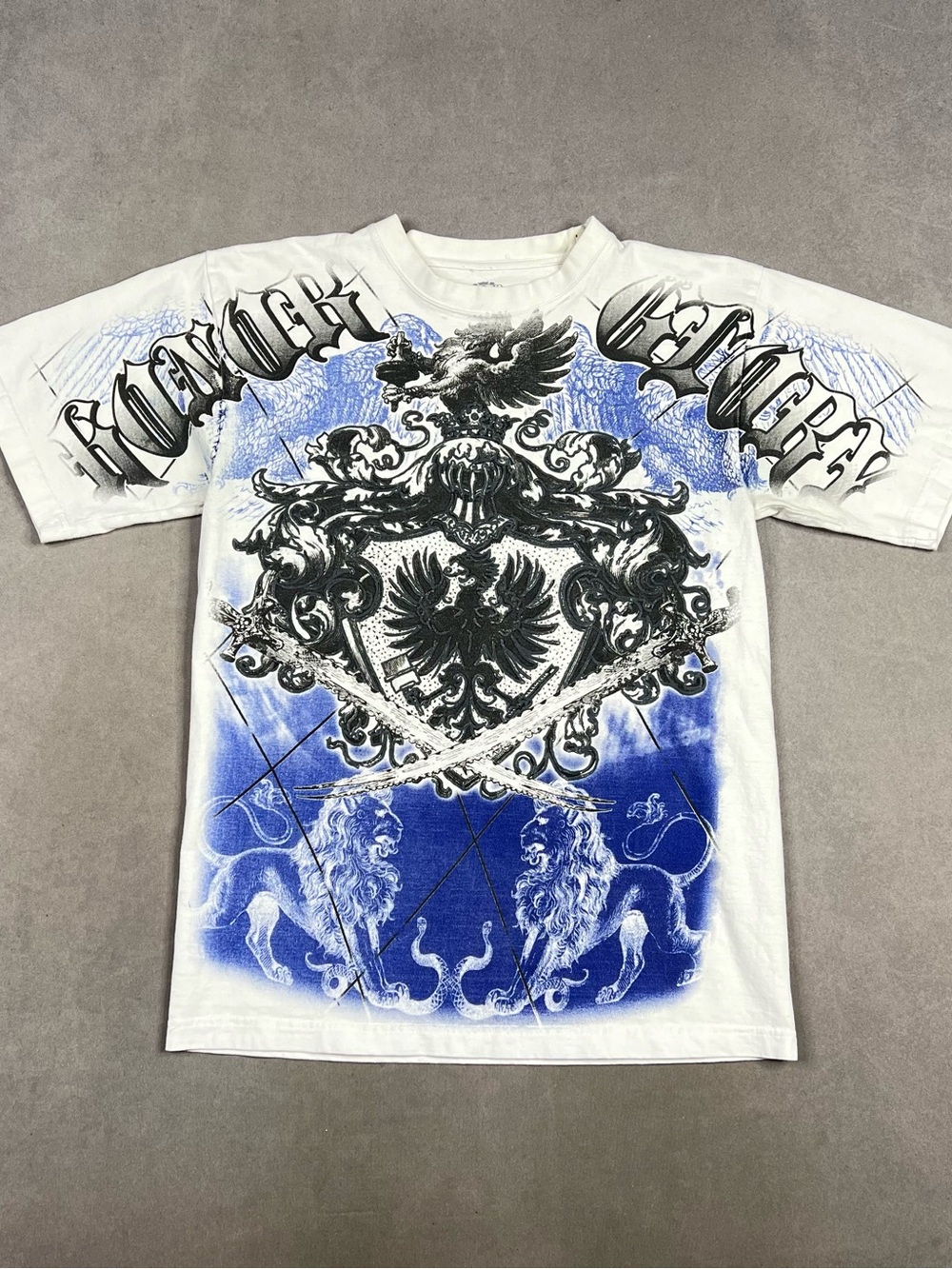 Vintage Y2K  Affliction Style White & Blue Graphic Crest Short Sleeve Tee